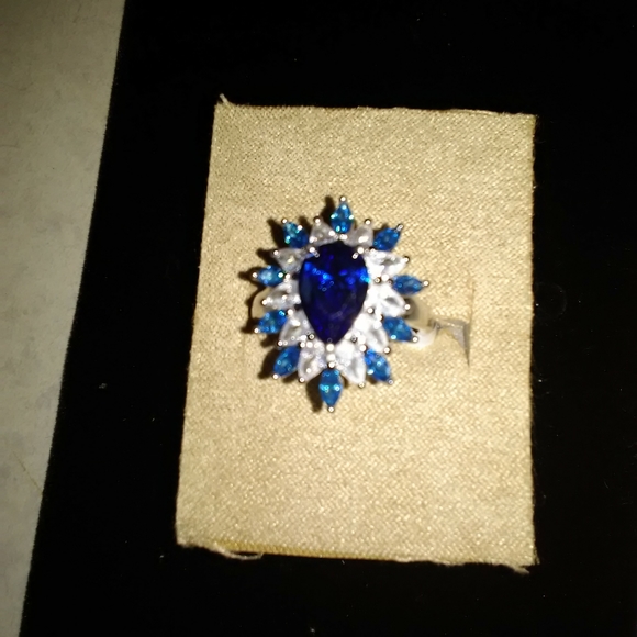 SOLD LOCALLY - Picture 3 of 8